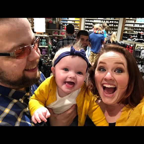 Meet the Posher, Erin! (I’m pretty cool, just FYI) - Picture 3 of 7